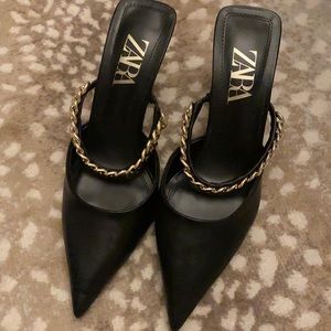 Gorgeous Zara heels with chain detail